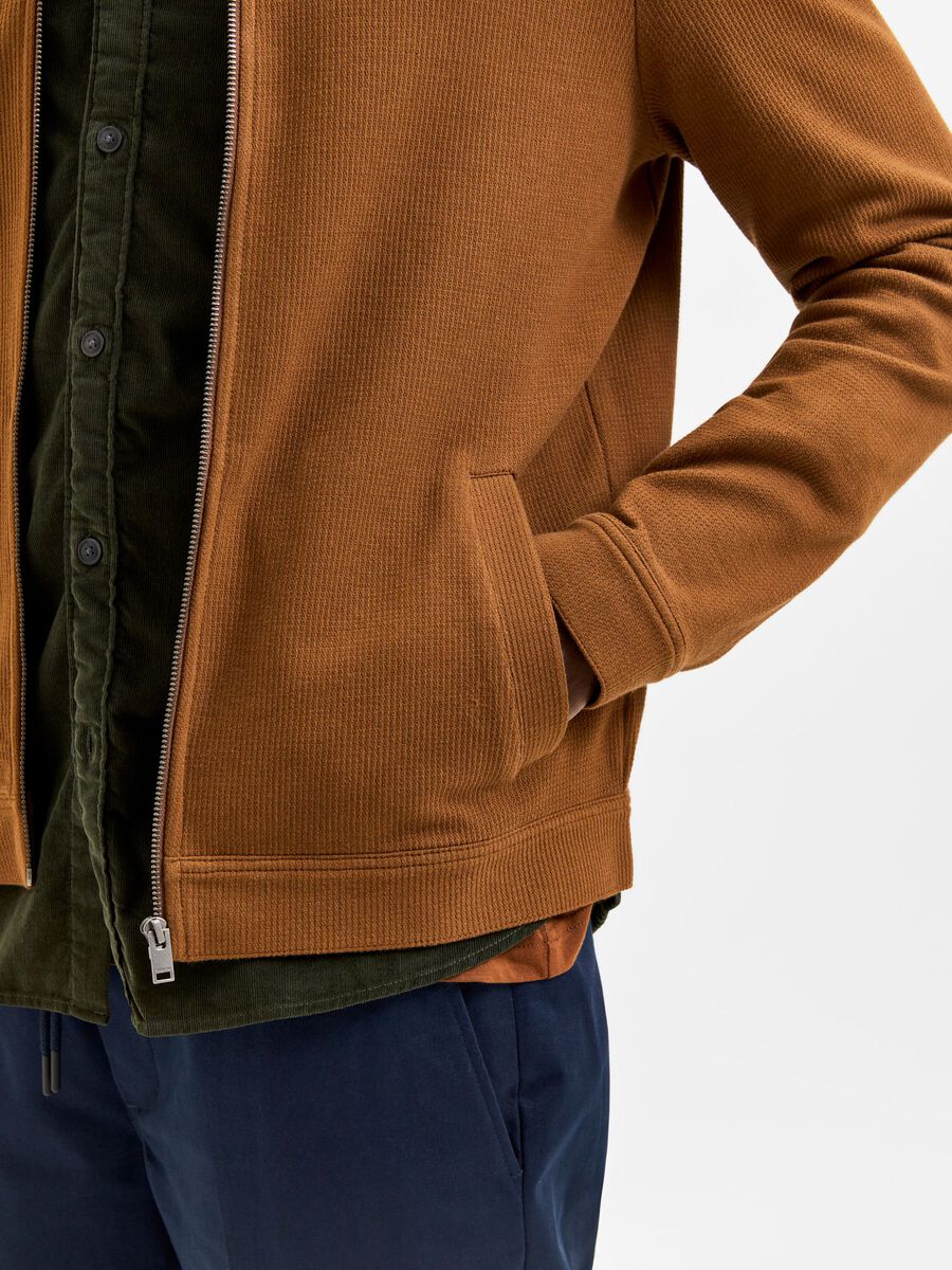 Jet Zip-up