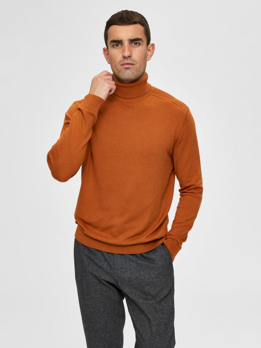 Turtleneck - Rust Brown
